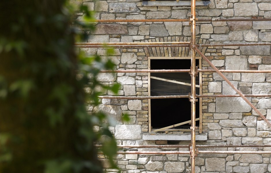 linehan construction stonework window new build stonework window cork